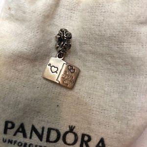 Pandora charm 💗